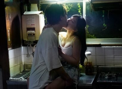 Карен Юдзуриха очаровалась любовью со своим любовником весь день